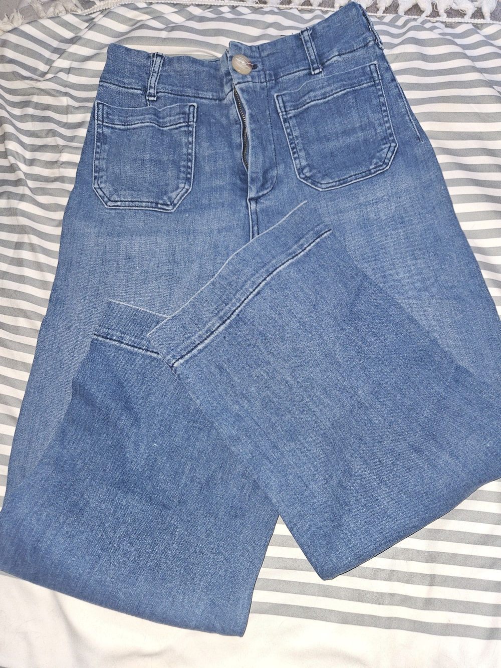 Maeve The Collette Straight-Leg Jeans in Medium Blue Denim